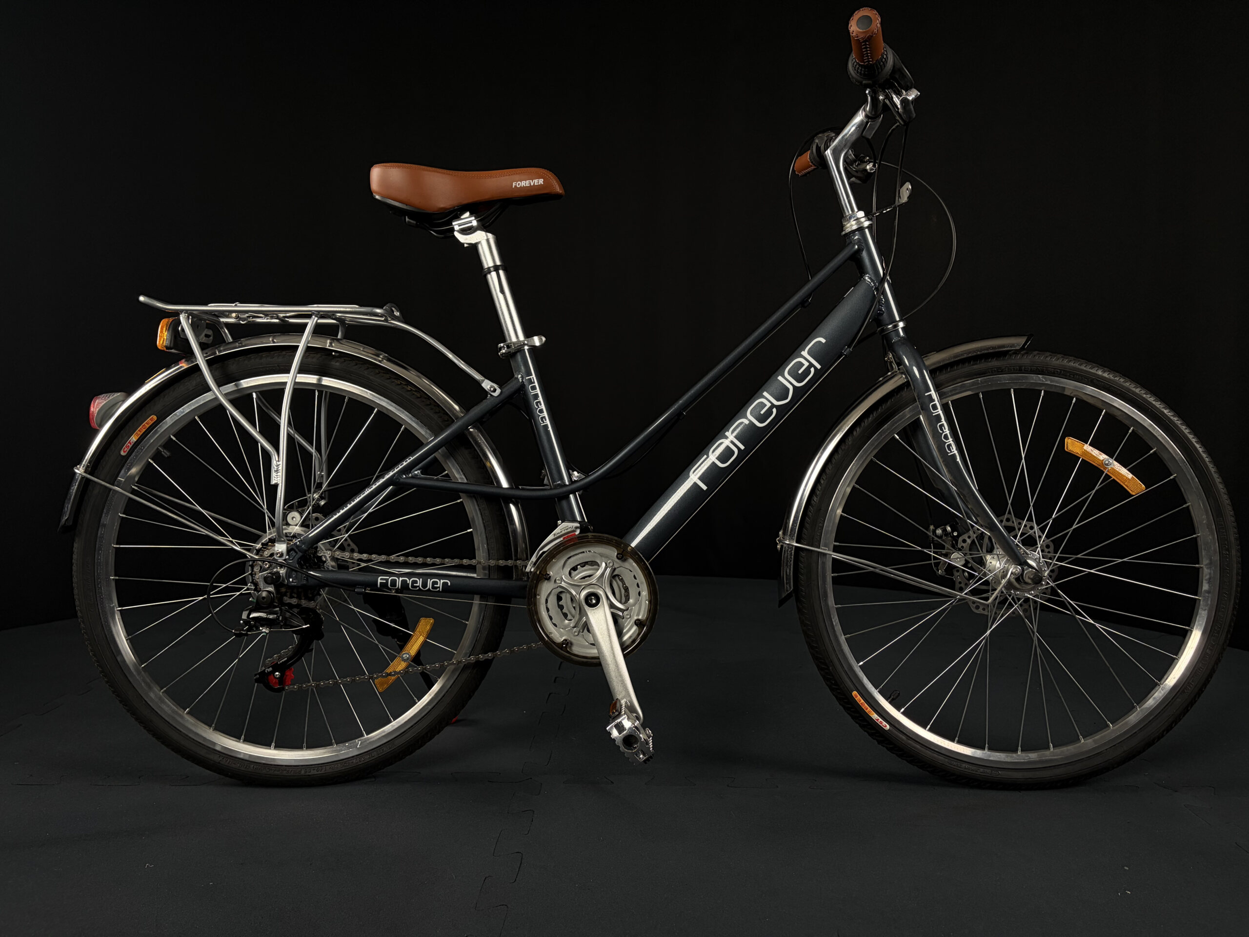 IMG_0954-scaled-1.jpg Forever Hard 21-Speed Bicycle - Image 1